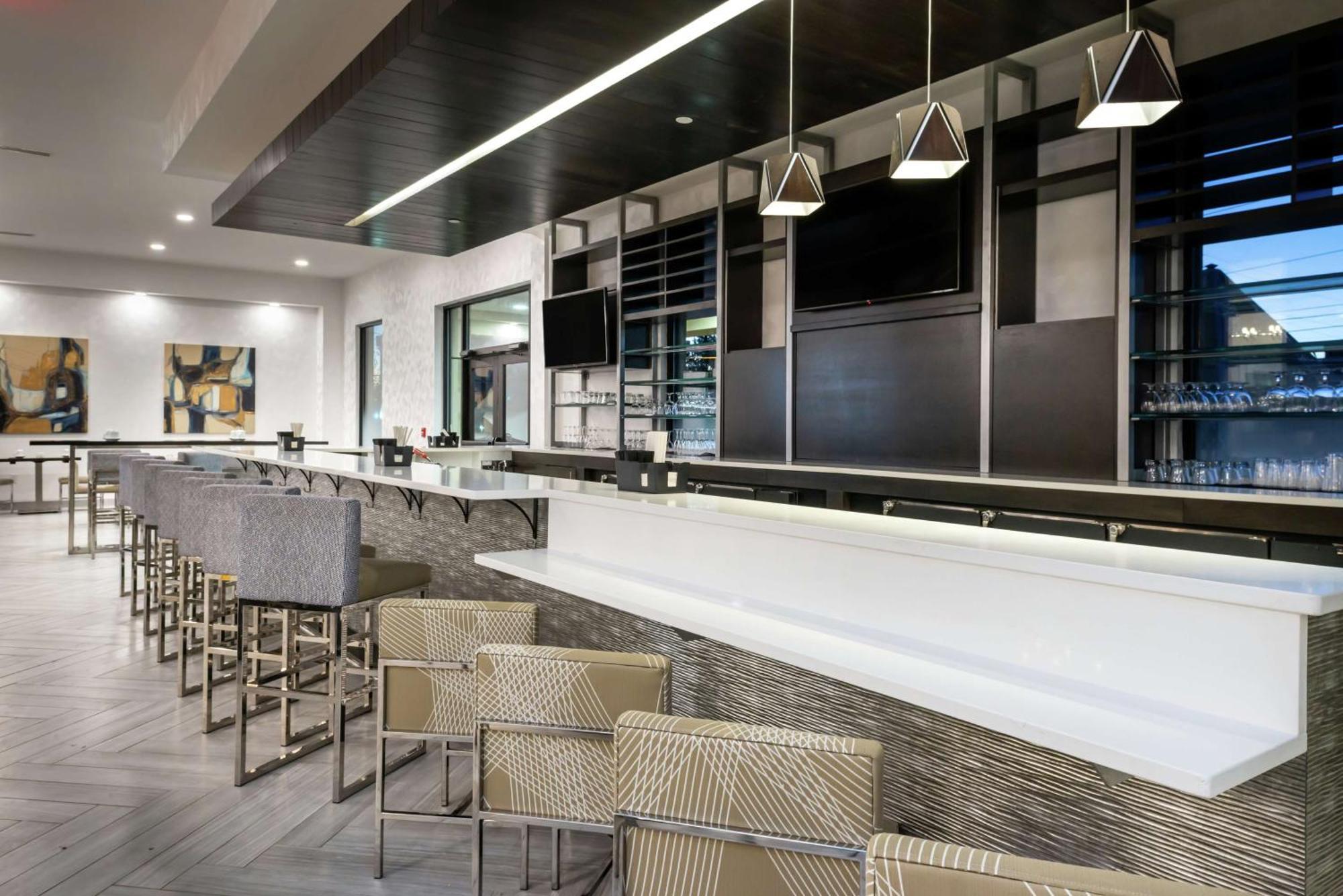 Hilton Garden Inn Columbia Downtown Bagian luar foto